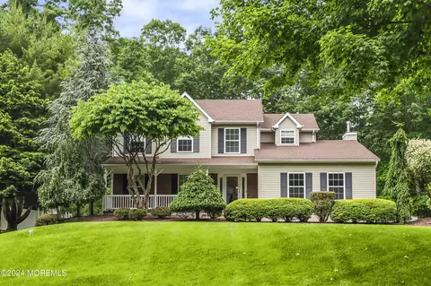 280 E Bird Village Rd, Jackson, NJ 08527