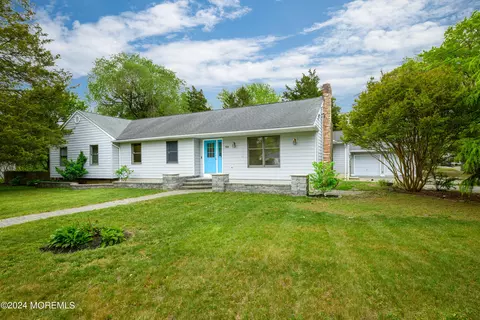 43 Maine St, Toms River, NJ 08753