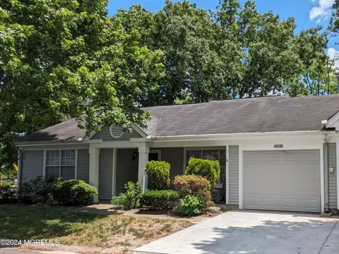 938 Liverpool Cir # A, Manchester, NJ 08759