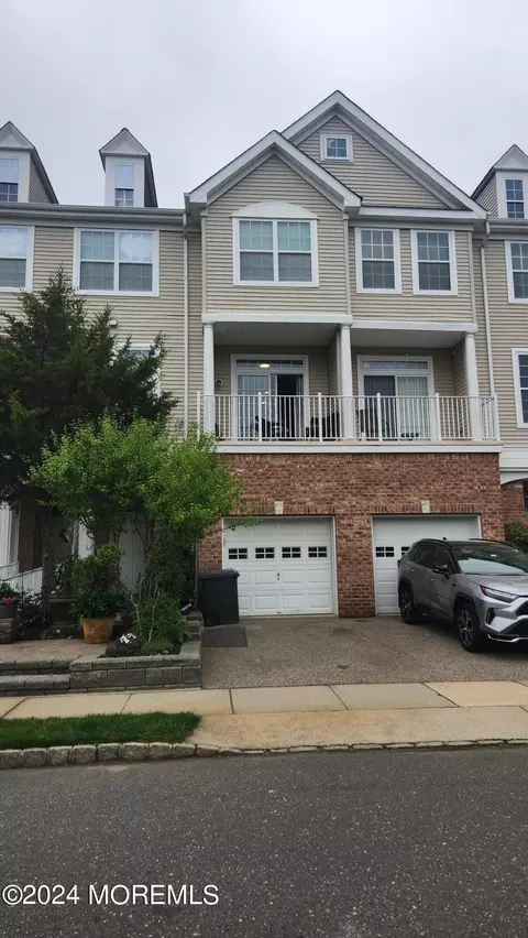 7 Bryce Ln, Manahawkin, NJ 08050