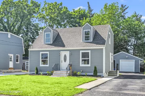 9 North St, Spotswood, NJ 08884