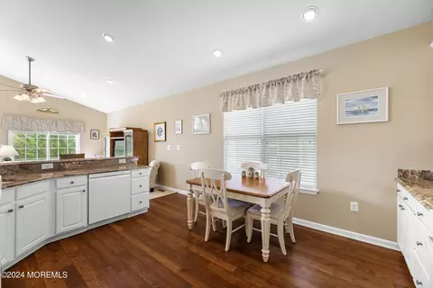 17 Devonshire Way, Jackson, NJ 08527 photo 26