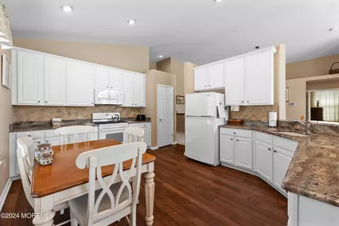 17 Devonshire Way, Jackson, NJ 08527 photo 21