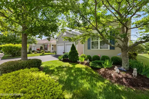 17 Devonshire Way, Jackson, NJ 08527 photo 3