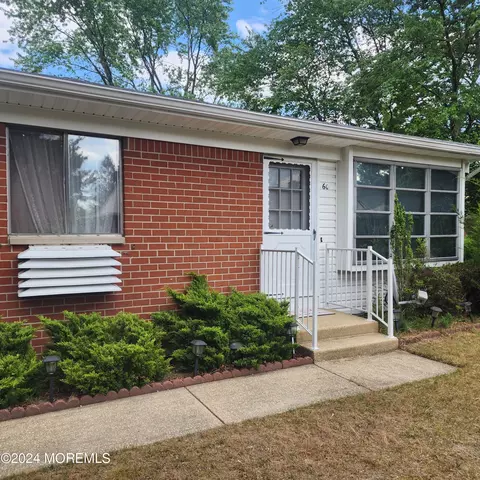 6 Conestoga Dr #C, Whiting, NJ 08759