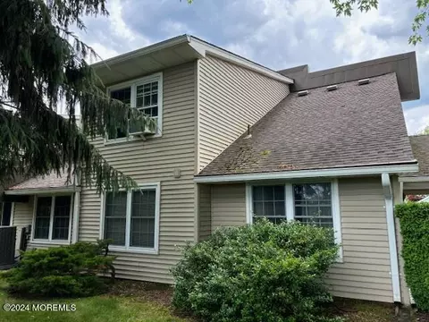 40 Arlene Ct #3302, Brick, NJ 08724