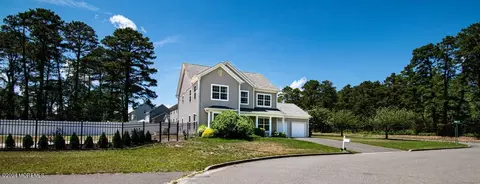 170 5th Ave, Toms River, NJ 08757