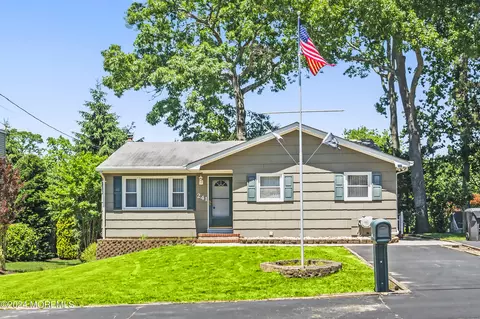 241 19th Ave, Brick, NJ 08724