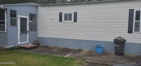 112 Juniper Dr, Barnegat, NJ 08005