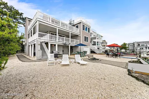 10 Arnold Blvd, Long Beach Township, NJ 08008