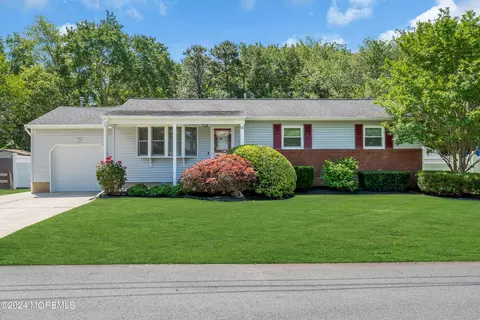 446 W Lake Dr, Brick, NJ 08724