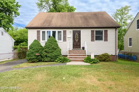 51 Ocean Blvd, Keyport, NJ 07735