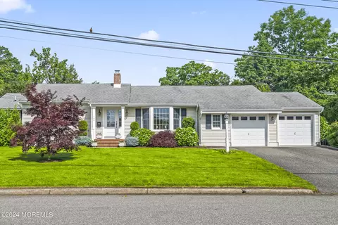 709 Howell Dr, Brielle, NJ 08730