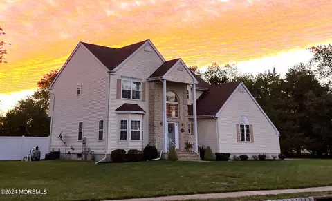 2312 Owen Ct, Toms River, NJ 08755