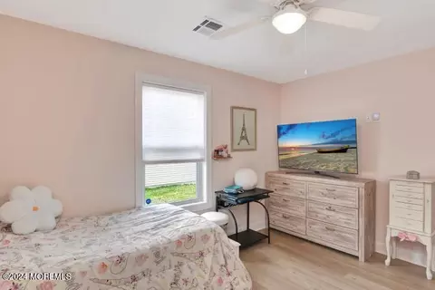 29 E Fourth St, Howell, NJ 07731 photo 23