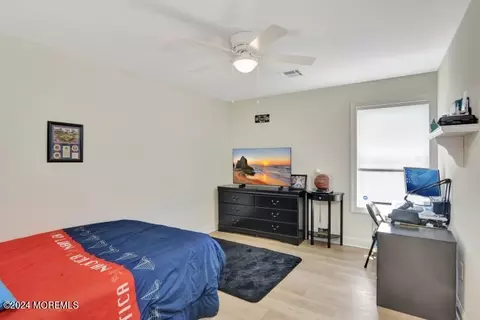 29 E Fourth St, Howell, NJ 07731 photo 28