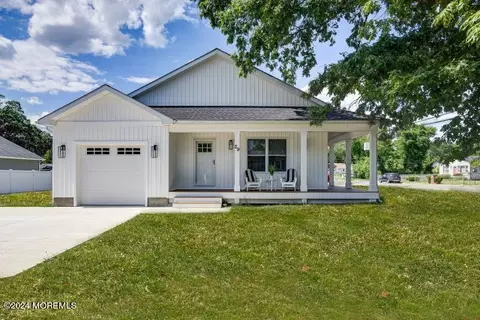 29 E Fourth St, Howell, NJ 07731