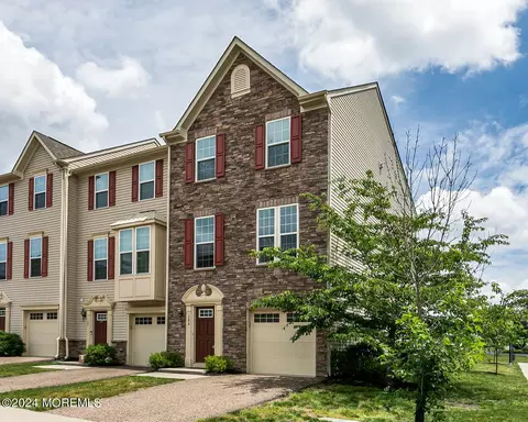 106 Susquehanna St #906, Toms River, NJ 08755