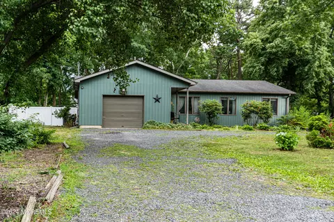 69 Manchester Ave, Forked River, NJ 08731 photo 2