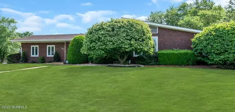 805 Poole Ave, Hazlet, NJ 07730