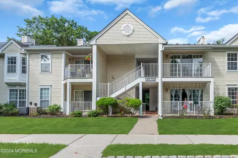 57 Rachel Ct #4614, Franklin Park, NJ 08823