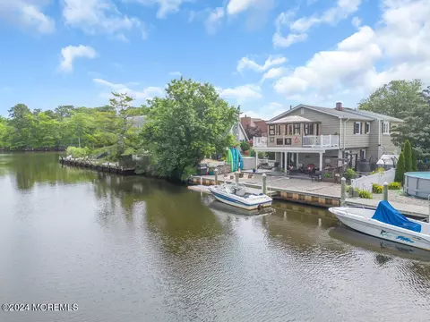 60 Lenape Trl, Brick, NJ 08724