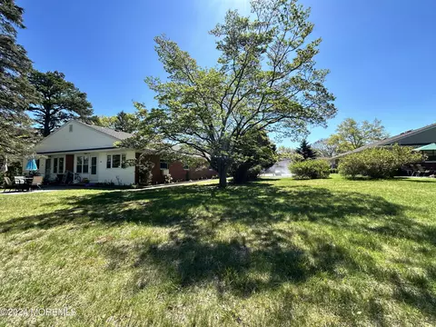 2 Verbena Ct # -D, Whiting, NJ 08759