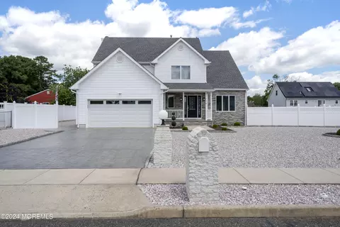 106 D St, Brick, NJ 08723