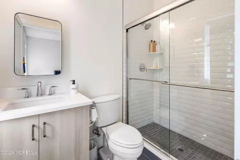 2 Ashbourne Ln, Lincroft, NJ 07738 photo 46