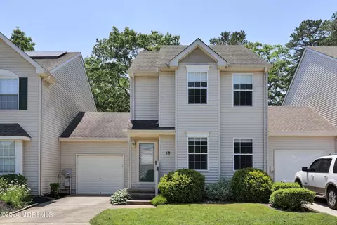18 Timberline Dr, Little Egg Harbor, NJ 08087