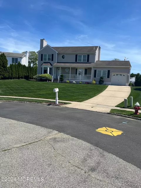 3 Andrew Ct, South Amboy, NJ 08879