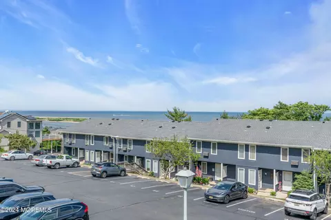 D1 Hillside Court, Highlands, NJ 07732