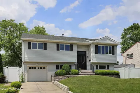 12 Magnolia Ave, Hazlet, NJ 07730