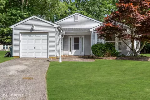 403 Betsy Ross Ln, Little Egg Harbor, NJ 08087