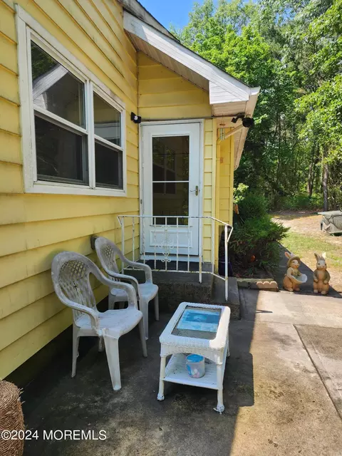 7 Molly Pitcher Blvd # C, Whiting, NJ 08759