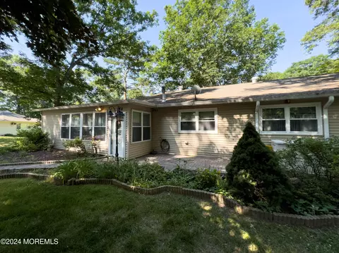 Exterior - 9 A Corey Ln, Jackson, NJ 08527 photo 2 of 4