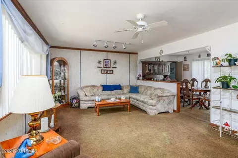 16 Sturdy St, Brick, NJ 08724 photo 6