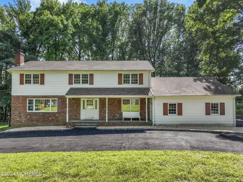 20 Wilshire Way, Holmdel, NJ 07733