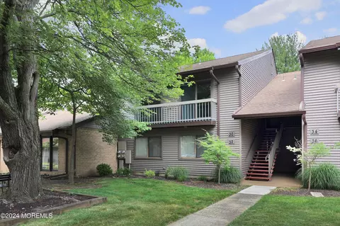 30 Claremont Ct, Red Bank, NJ 07701
