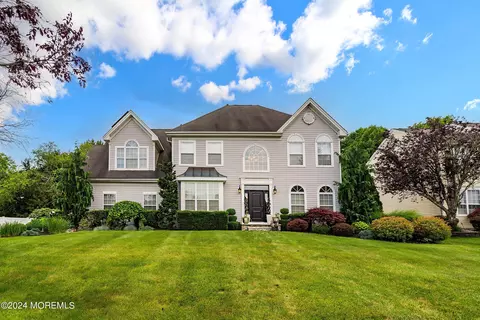 35 Hampshire Blvd, Jackson, NJ 08527