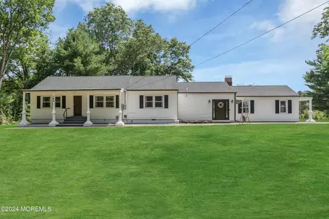 762 Lakehurst Ave, Jackson, NJ 08527
