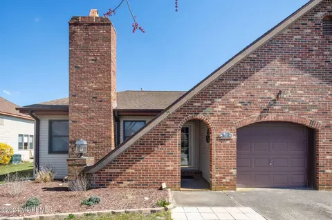 35 Fir Rd # 19, Manahawkin, NJ 08050