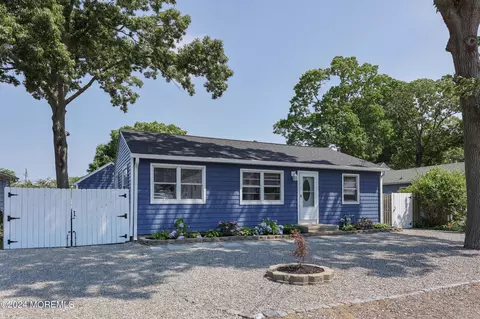 40 Nejecho Dr, Brick, NJ 08723