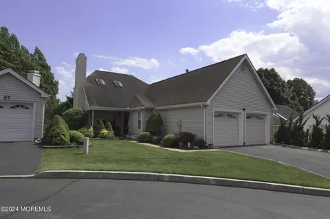 96 Hazel Dr, Freehold, NJ 07728