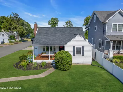 2151 8th Ave, Sea Girt, NJ 08750