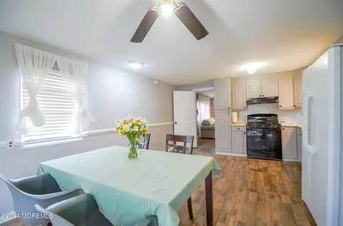 511 5th St, Jackson, NJ 08527 photo 4