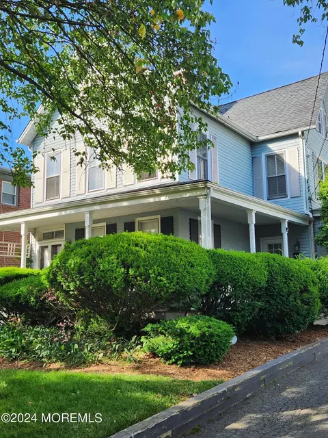 126 Branch Ave, Red Bank, NJ 07701
