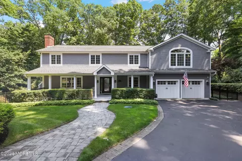6 Bernard Dr, Holmdel, NJ 07733