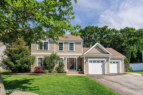 26 Grand Teton Ave, Howell, NJ 07731