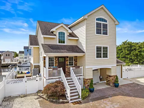 263 William Cook Blvd, Beach Haven West, NJ 08050